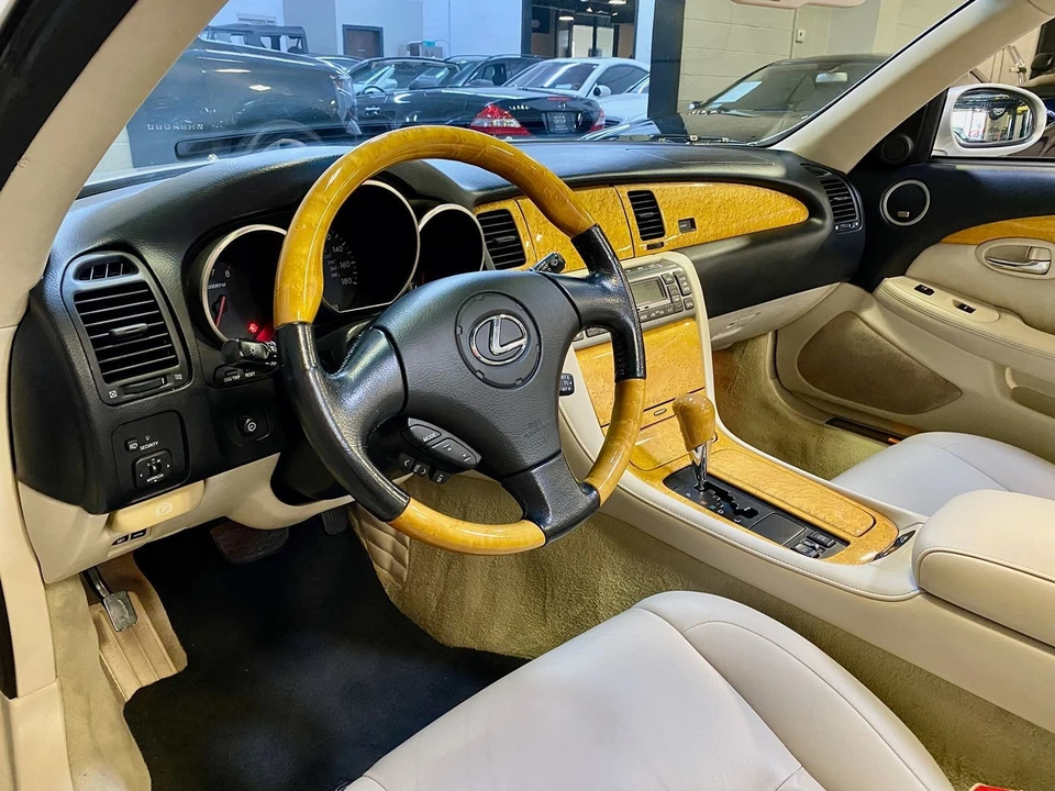 2005 Lexus SC430 - Image 21 of 31