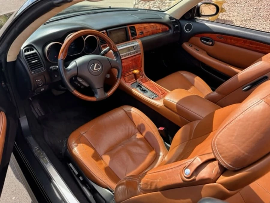 2005 Lexus SC430 - Image 11 of 16