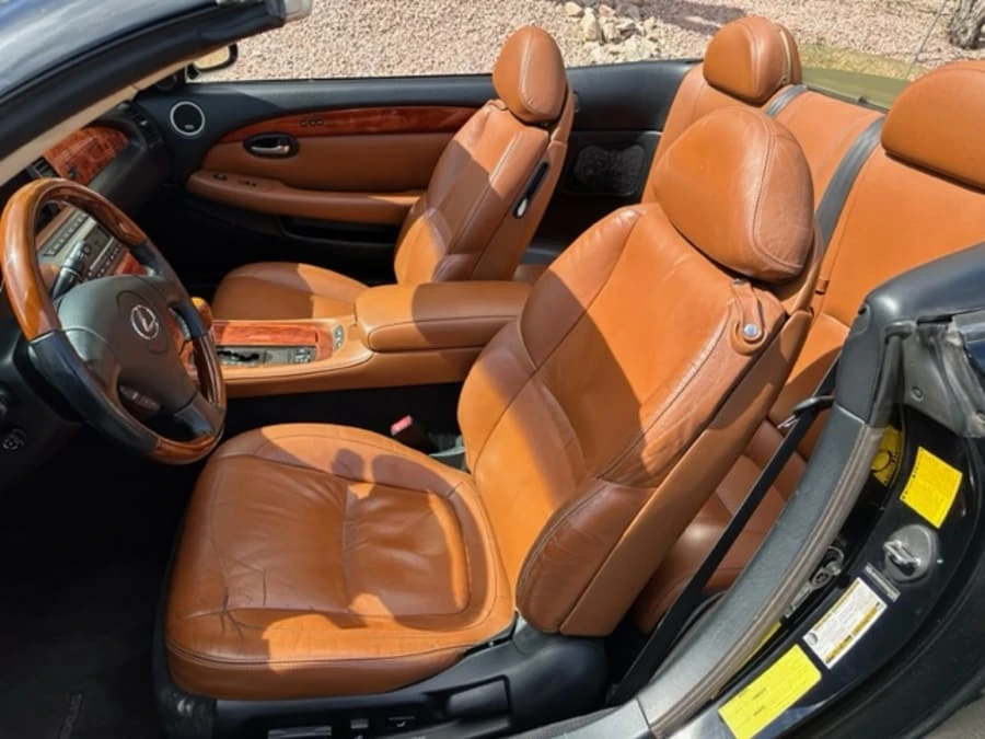 2005 Lexus SC430 - Image 13 of 16