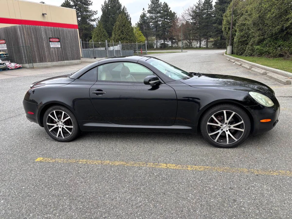 2005 Lexus SC430 - Image 3 of 11