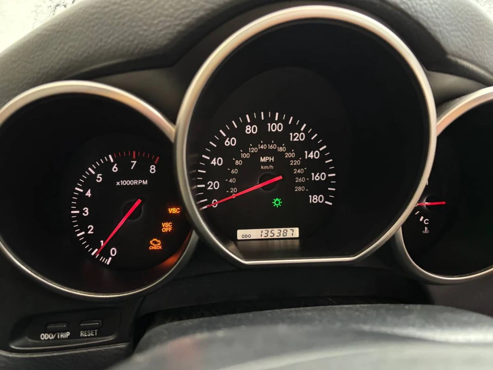 2005 Lexus SC430 - Image 9 of 11