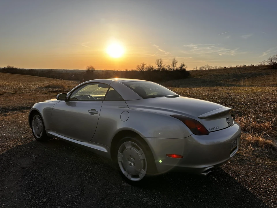 2005 Lexus SC430 - Image 18 of 31