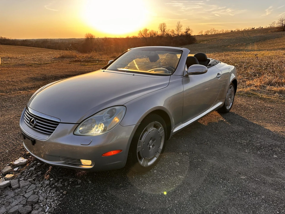 2005 Lexus SC430 - Image 3 of 31