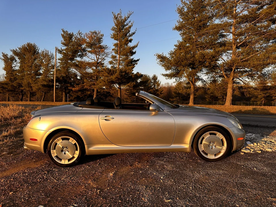 2005 Lexus SC430 - Image 9 of 31