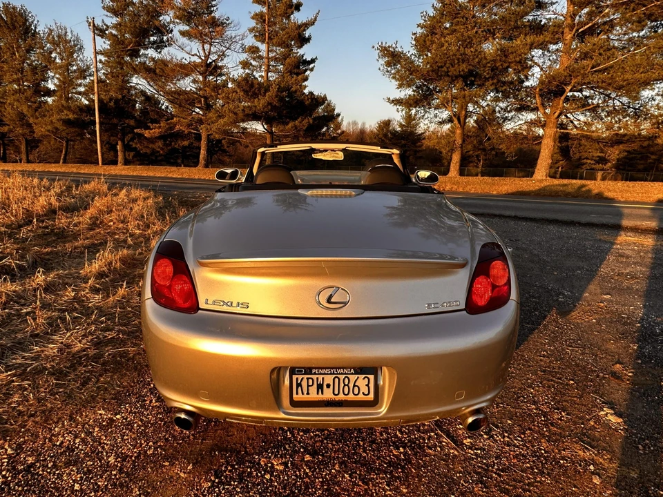 2005 Lexus SC430 - Image 12 of 31