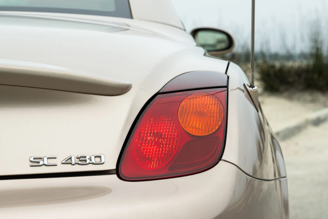 2005 Lexus SC430 - Image 30 of 31