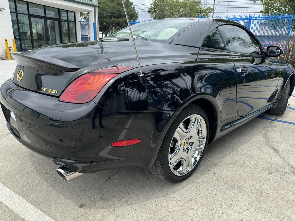 2005 Lexus SC430 - Image 16 of 31