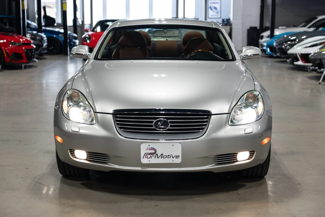 2005 Lexus SC430 - Image 10 of 31