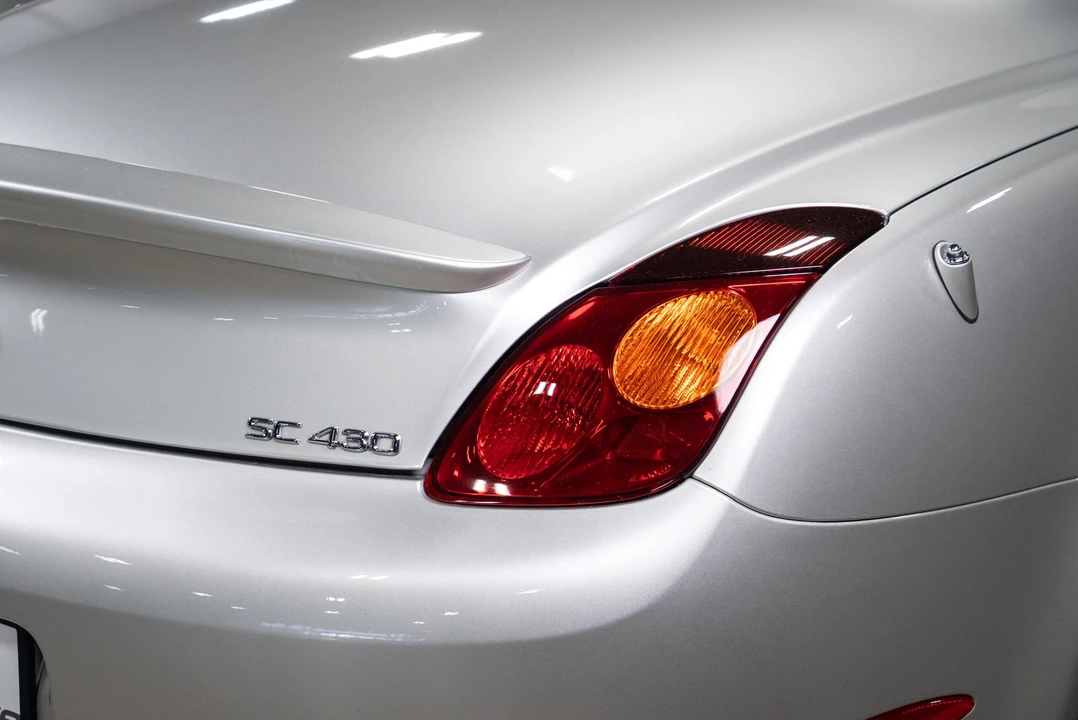 2005 Lexus SC430 - Image 29 of 31
