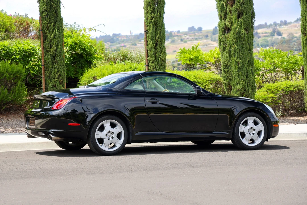 2005 Lexus SC430 - Image 13 of 31