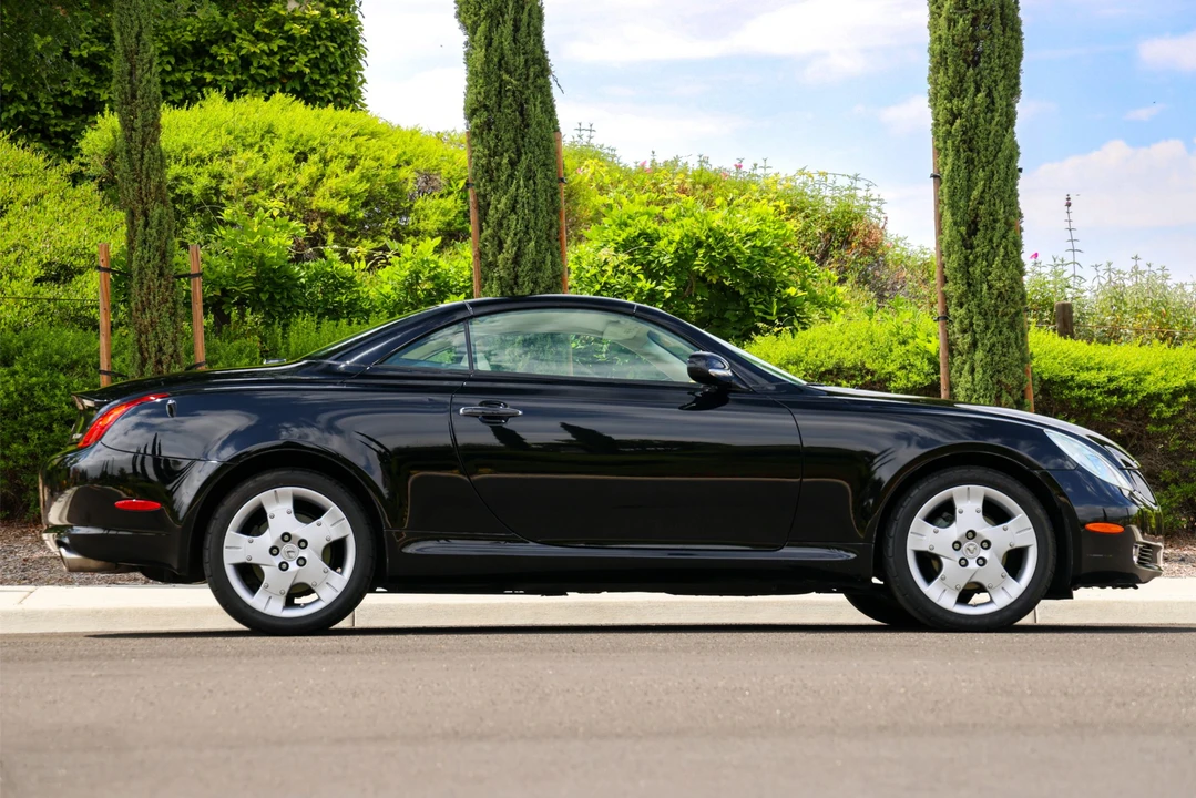 2005 Lexus SC430 - Image 11 of 31