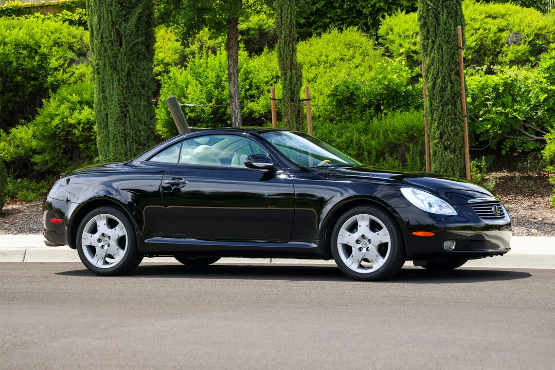 2005 Lexus SC430 - Image 10 of 31