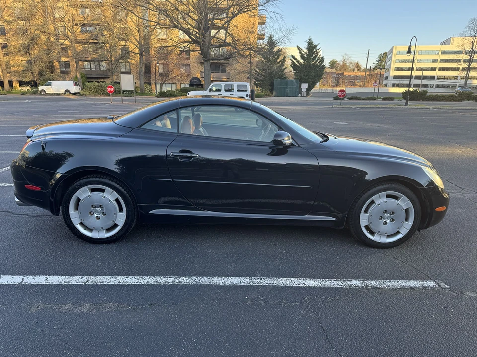 2005 Lexus SC430 - Image 13 of 31