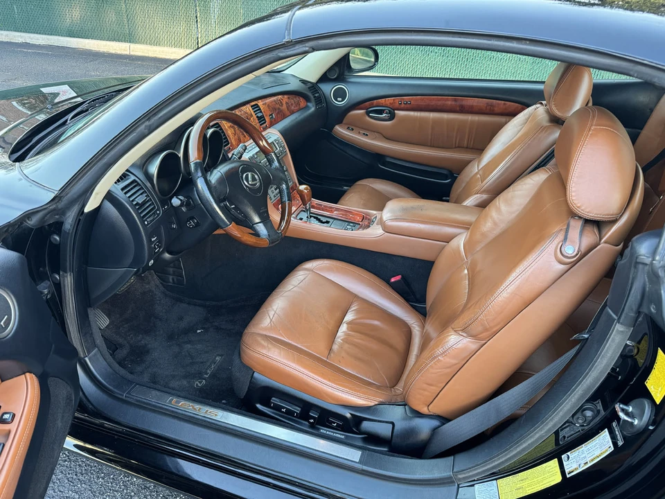 2005 Lexus SC430 - Image 26 of 31