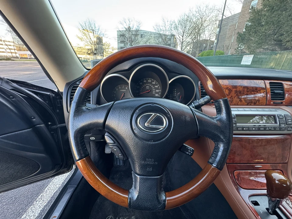 2005 Lexus SC430 - Image 31 of 31