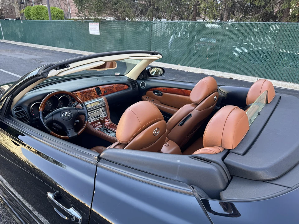 2005 Lexus SC430 - Image 24 of 31