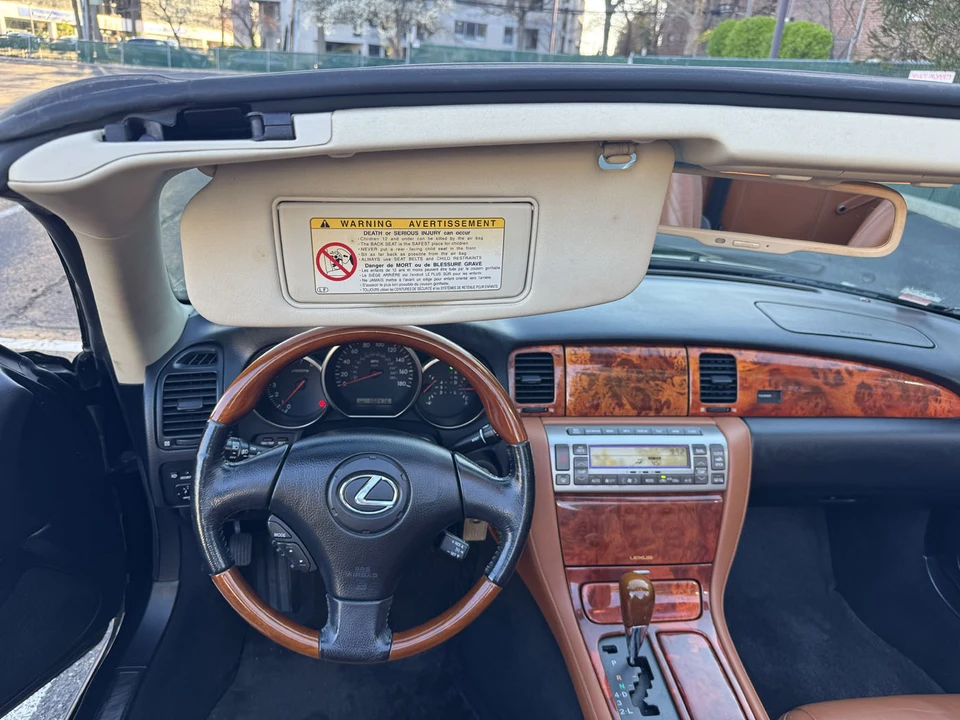 2005 Lexus SC430 - Image 30 of 31