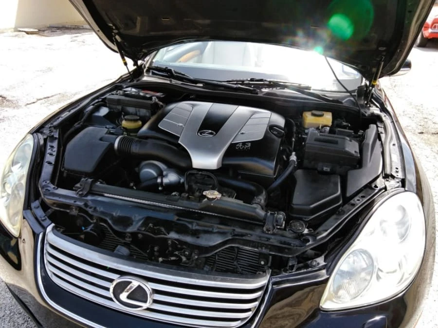 2005 Lexus SC430 - Image 2 of 3