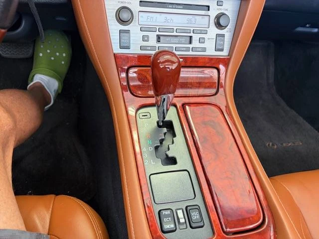 2005 Lexus SC430 - Image 14 of 23
