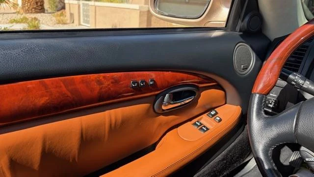 2005 Lexus SC430 - Image 11 of 23