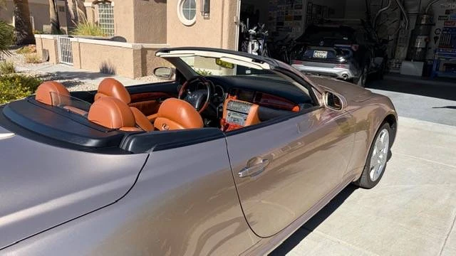 2005 Lexus SC430 - Image 18 of 23