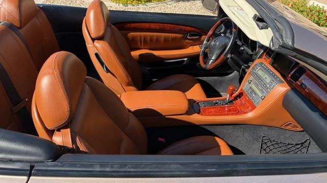 2005 Lexus SC430 - Image 15 of 23