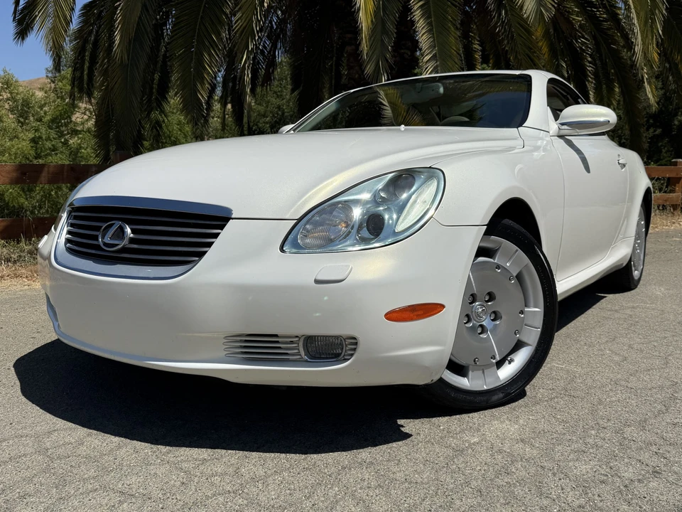 2005 Lexus SC430 - Image 2 of 31