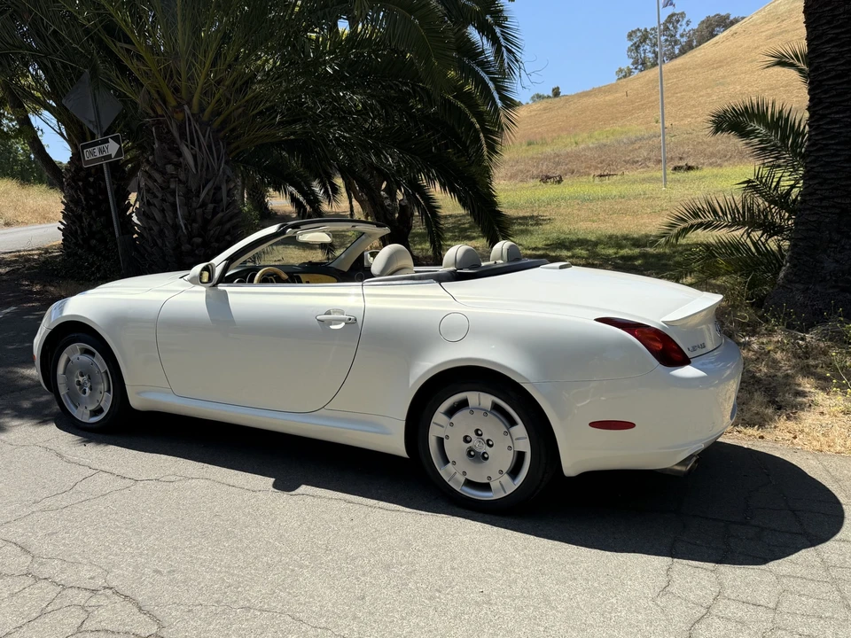 2005 Lexus SC430 - Image 21 of 31