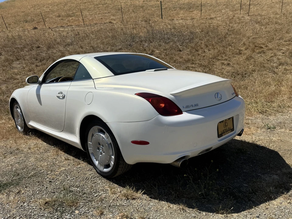 2005 Lexus SC430 - Image 9 of 31