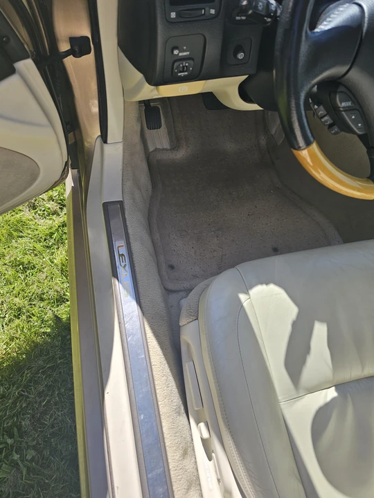 2005 Lexus SC430 - Image 23 of 31
