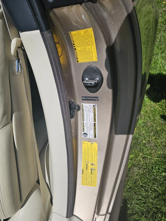 2005 Lexus SC430 - Image 25 of 31