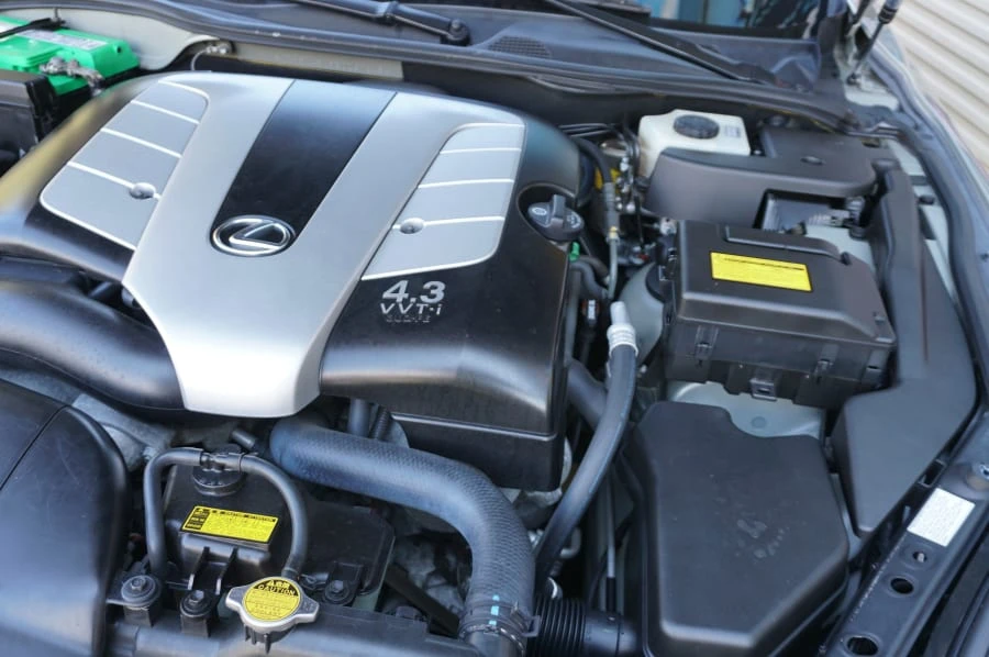 2005 Lexus SC430 - Image 19 of 31