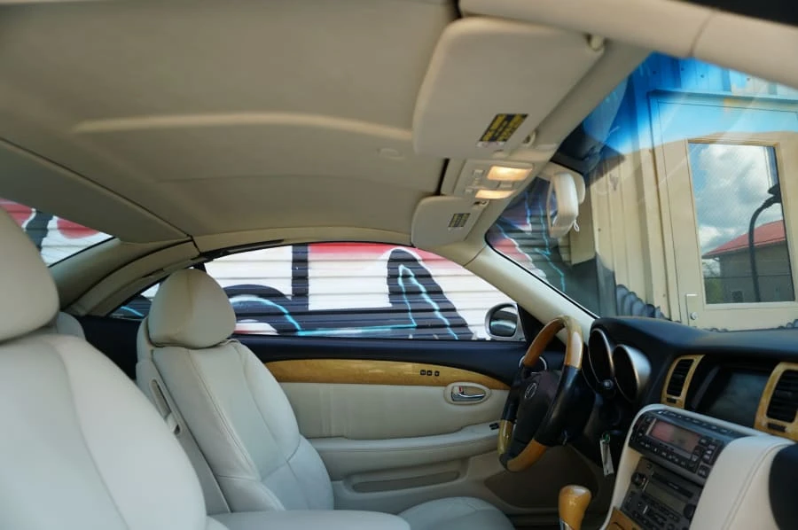 2005 Lexus SC430 - Image 14 of 31