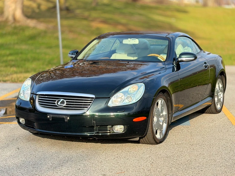 2005 Lexus SC430 - Image 2 of 31