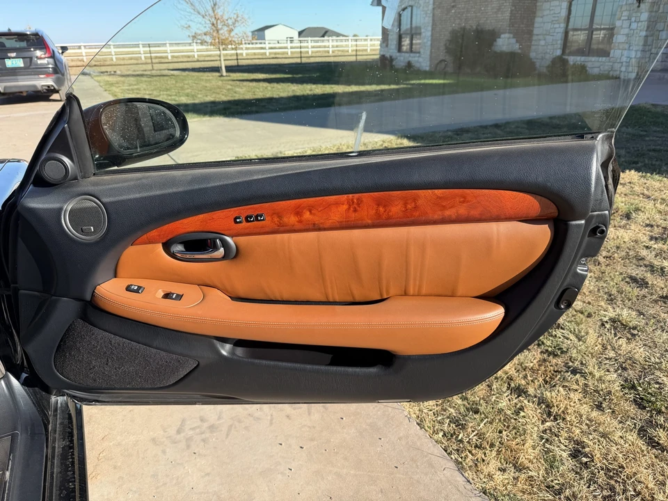 2005 Lexus SC430 - Image 25 of 31