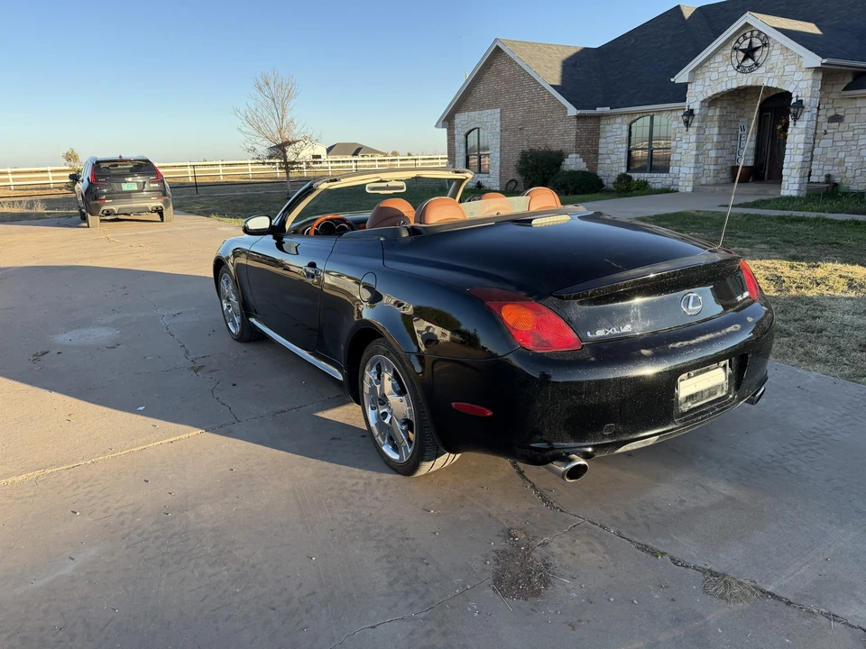 2005 Lexus SC430 - Image 6 of 31