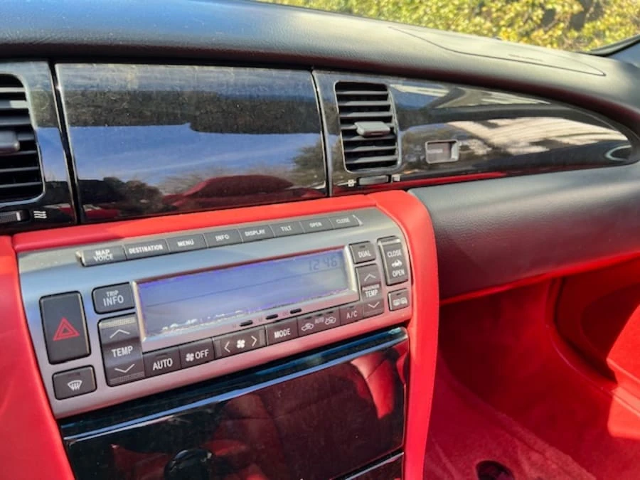 2005 Lexus SC430 - Image 10 of 16