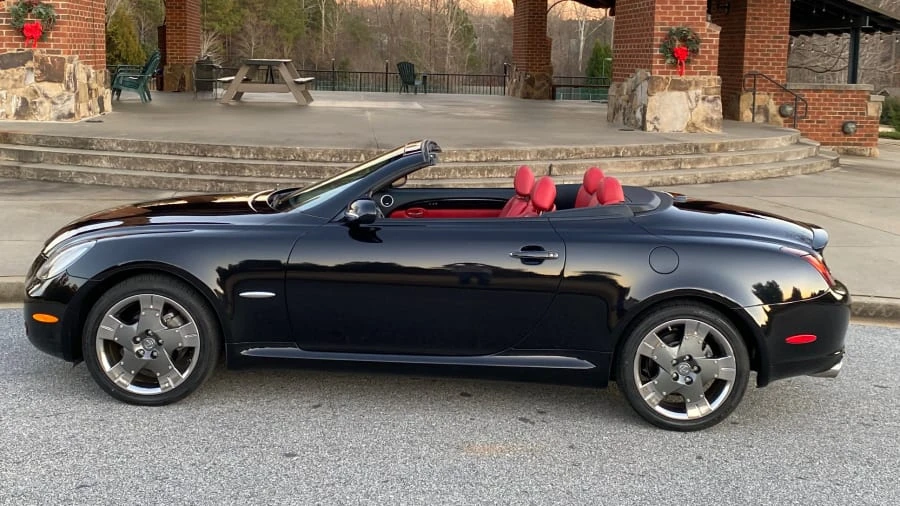 2005 Lexus SC430 - Image 2 of 15