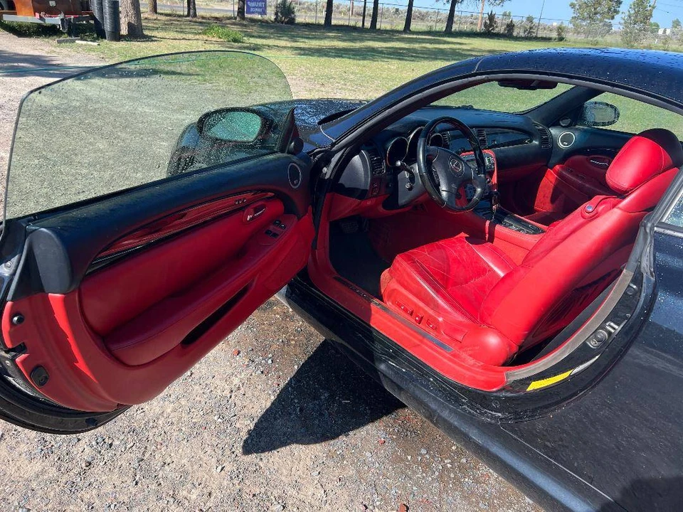 2005 Lexus SC430 - Image 3 of 24