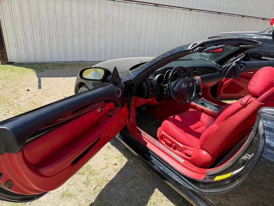 2005 Lexus SC430 - Image 17 of 24