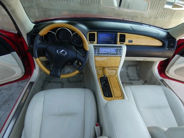 2005 Lexus SC430 - Image 18 of 21