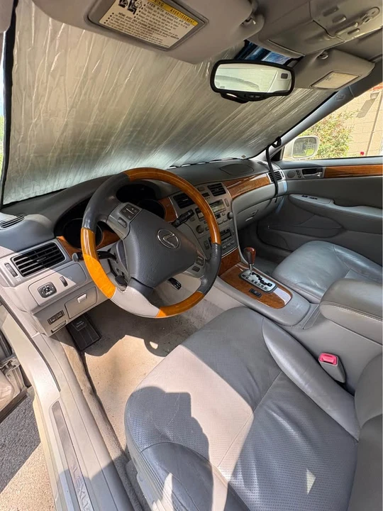 2005 Lexus ES 4th Gen - Image 6 of 10