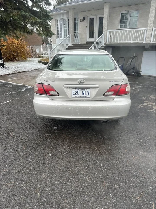 2005 Lexus ES 3rd Gen - Image 4 of 12