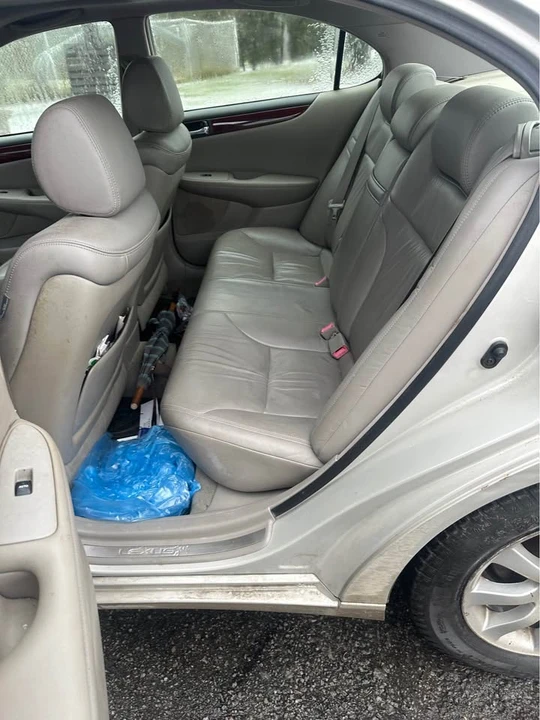 2005 Lexus ES 3rd Gen - Image 8 of 12