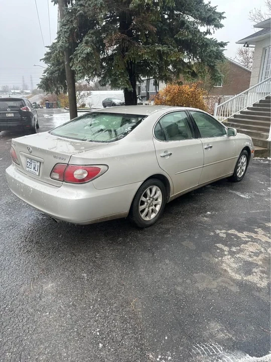 2005 Lexus ES 3rd Gen - Image 7 of 12