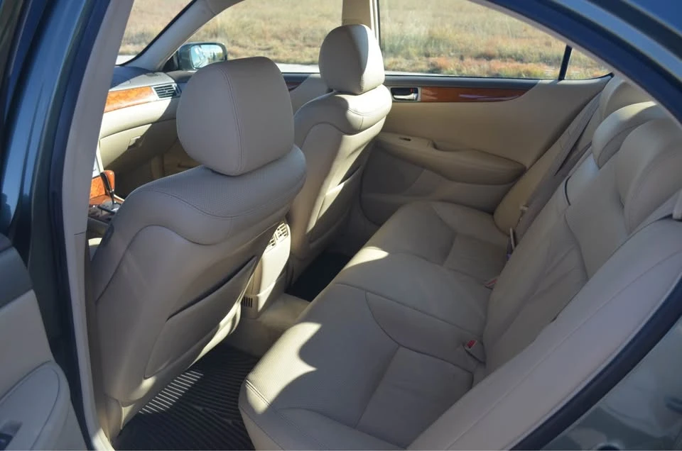 2005 Lexus ES 4th Gen - Image 8 of 10