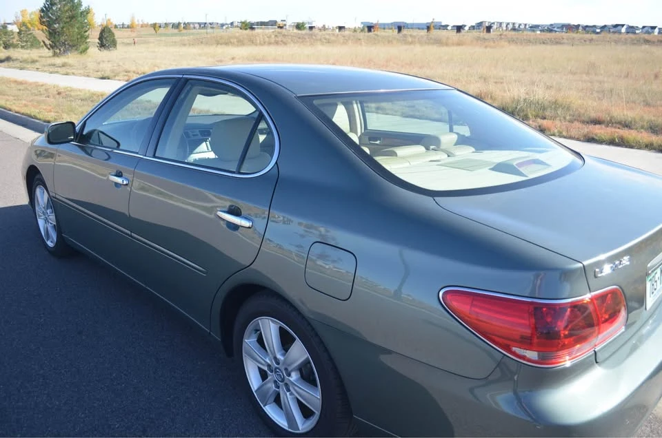 2005 Lexus ES 4th Gen - Image 5 of 10