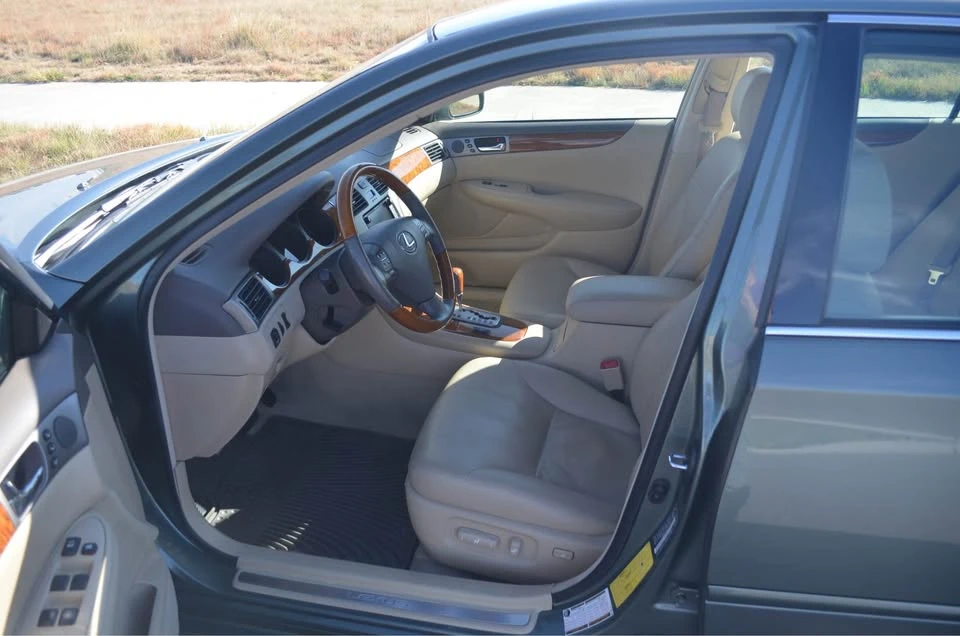 2005 Lexus ES 4th Gen - Image 10 of 10