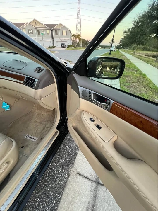 2005 Lexus ES 4th Gen - Image 12 of 18