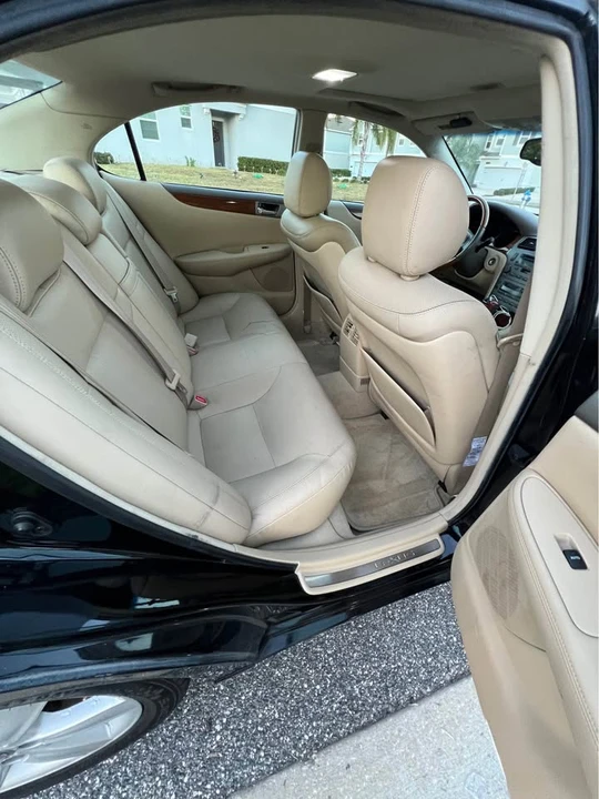 2005 Lexus ES 4th Gen - Image 11 of 18